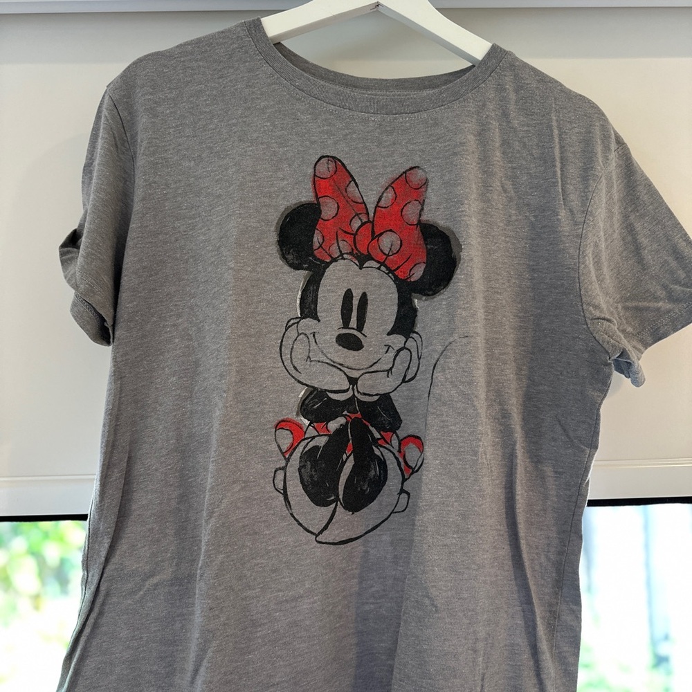 Disney Gray Minnie Mouse Short Sleeve Tee